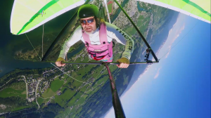 Luftballett - Man paragliding in the air